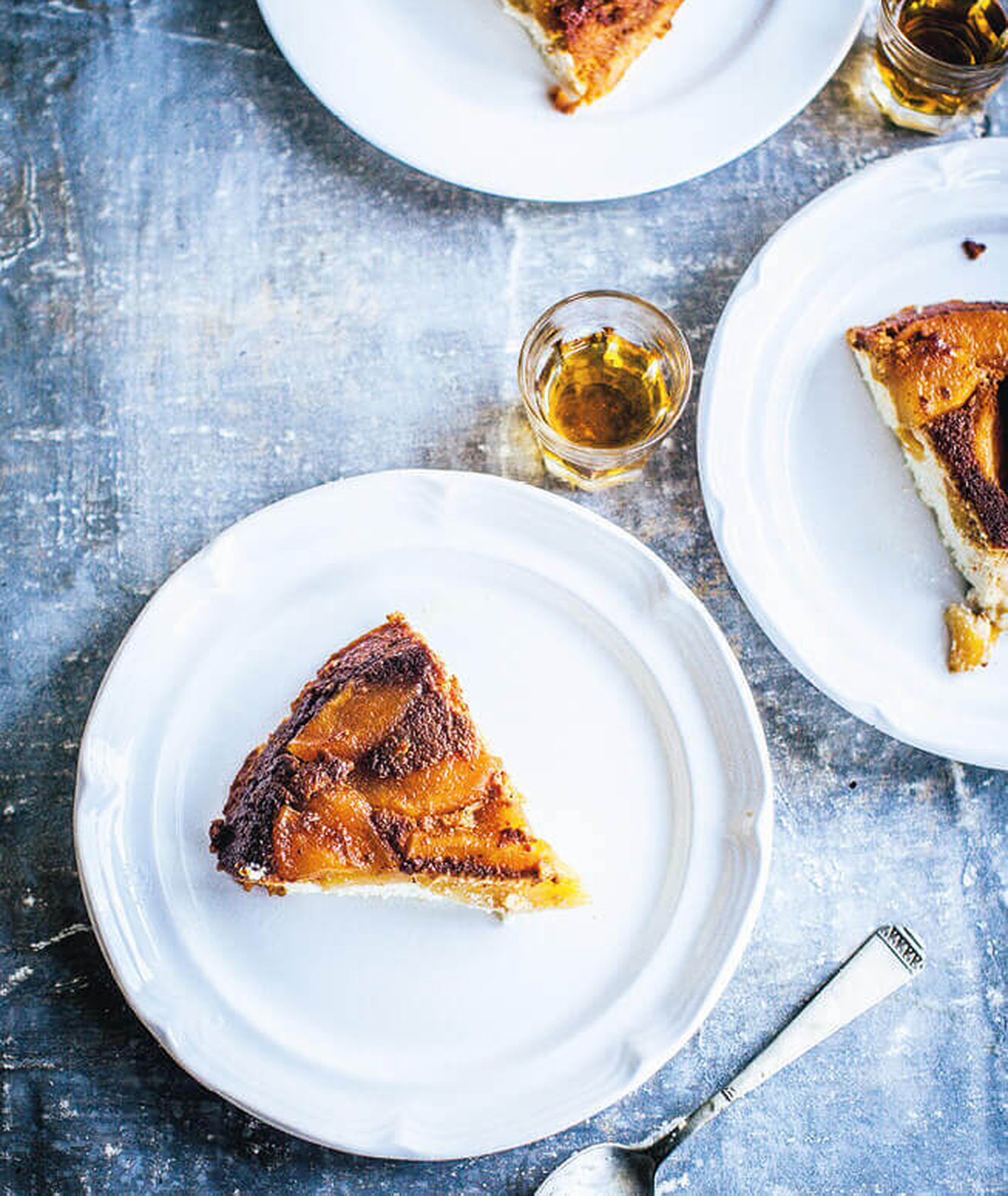 pieczona ricotta, sernik z ricotty, ciasto z jabłkami, szybkie ciasto z jabłkami, sernik, ciasto z alkoholem, ciasto na niedzielę, pieczona ricotta z jabłkami, szybki deser