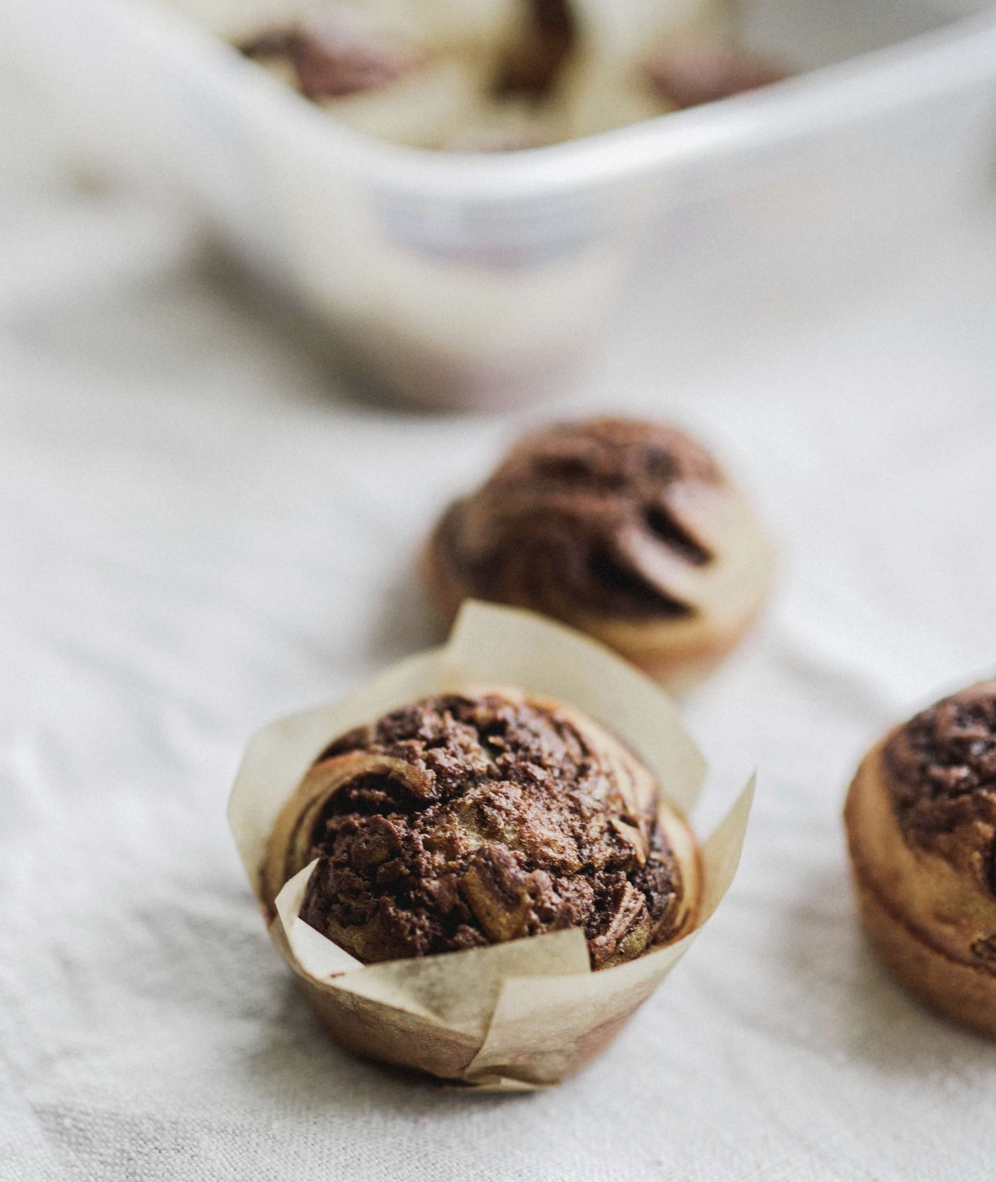 wegańskie muffinki czekoladowe z tahini, wegańskie muffinki, wegańskie babeczki, babeczki bez jajek, ciasto bez jajek, ciasto bez laktozy, muffinki z tahini, ciasto czekoladowe, wegańskie słodycze