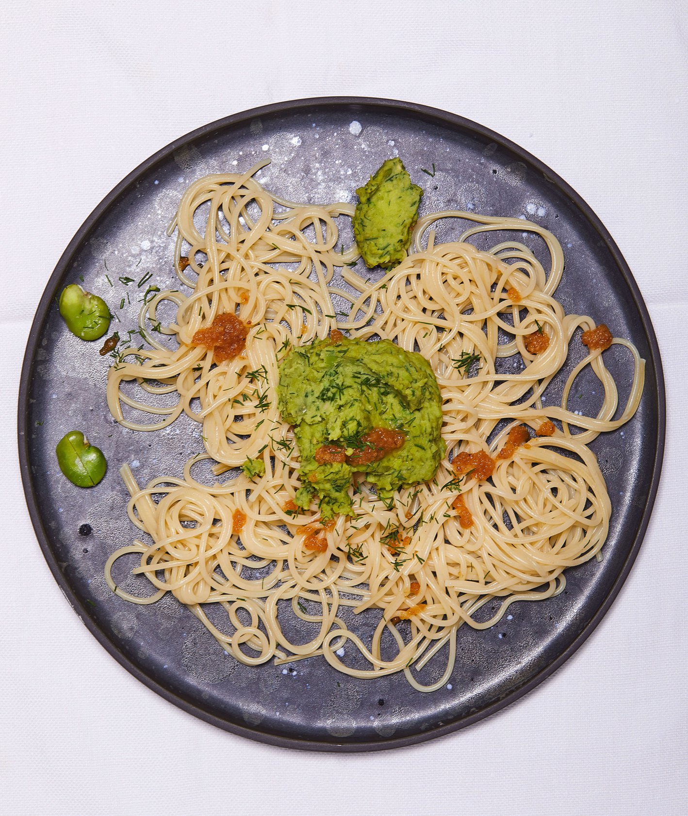 Sycylijska pasta z bobem i bułką tartą