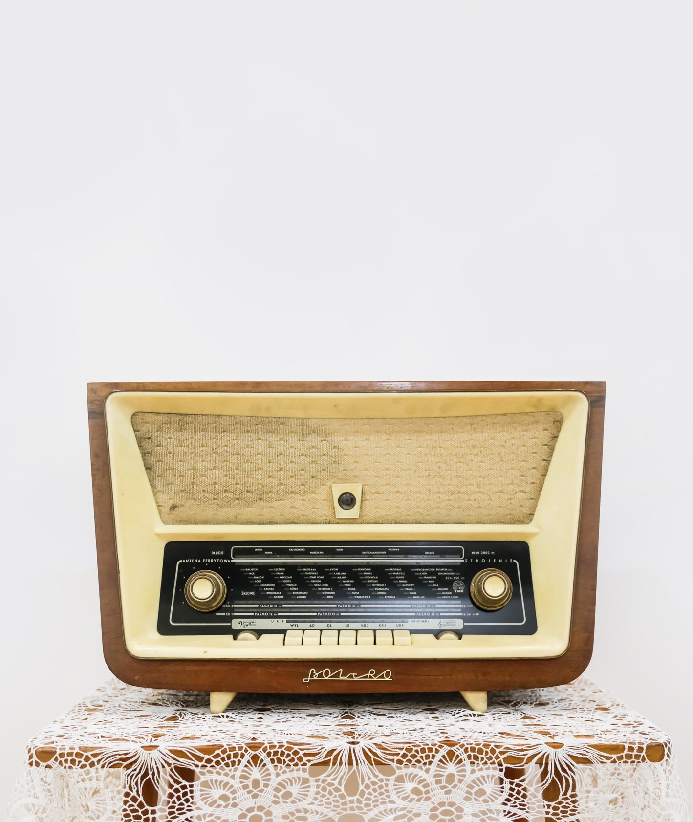 Stare radio firmy Bolero z okresu PRL (fot. Witalis Szołtys)