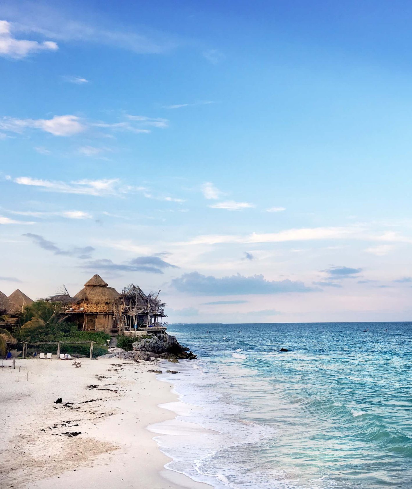 Meksykańska plaża (fot. Moon / unsplash.com)